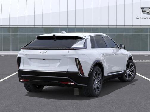Vibrant White Tricoat 2026 Cadillac LYRIQ Luxury