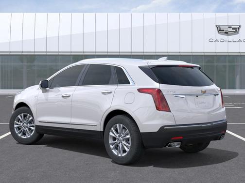 Crystal White Tricoat 2026 Cadillac XT5 FWD Luxury