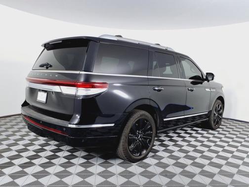 2023 Lincoln Navigator Reserve