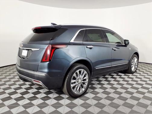2021 Cadillac XT5 FWD Premium Luxury