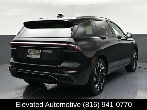 Black Metallic 2025 Lincoln Nautilus Reserve