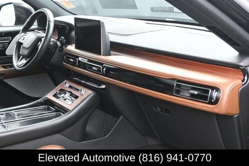Infinite Black Metallic 2023 Lincoln Aviator Reserve AWD