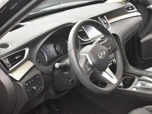 2024 INFINITI QX50 SENSORY