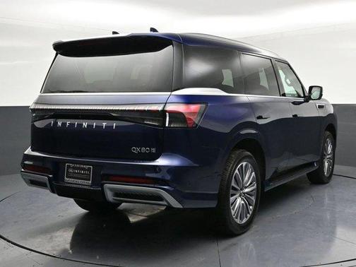 2025 INFINITI QX80 Luxe