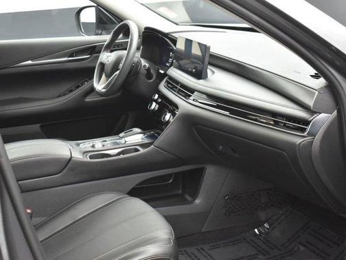 2022 INFINITI QX60 Luxe