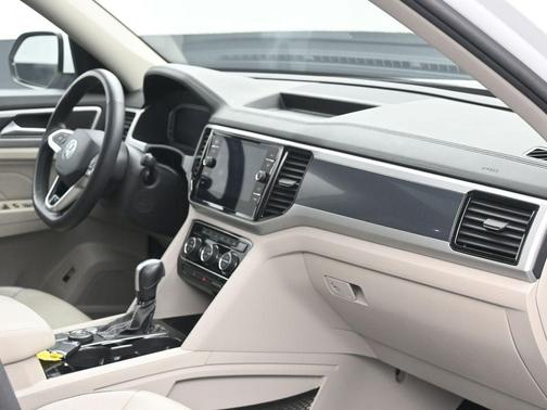 2023 Volkswagen Atlas 3.6L SEL Premium R-Line