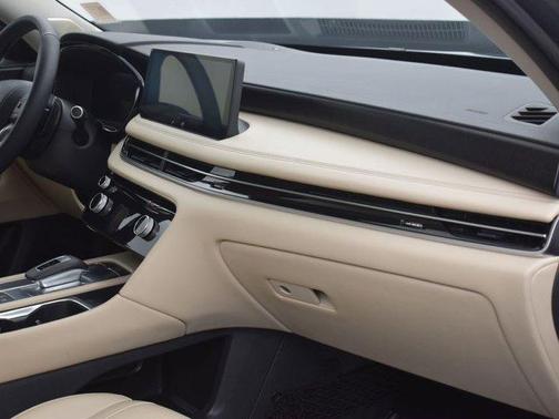 2025 INFINITI QX60 SENSORY