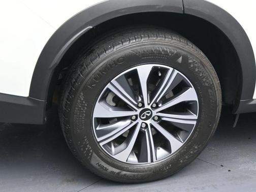 2024 INFINITI QX60 Pure