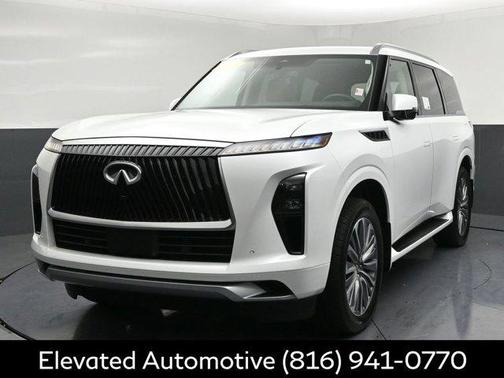 Radiant White 2026 INFINITI QX80 Luxe