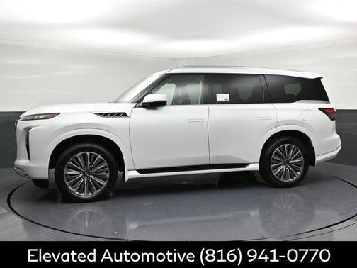 Radiant White 2026 INFINITI QX80 Luxe