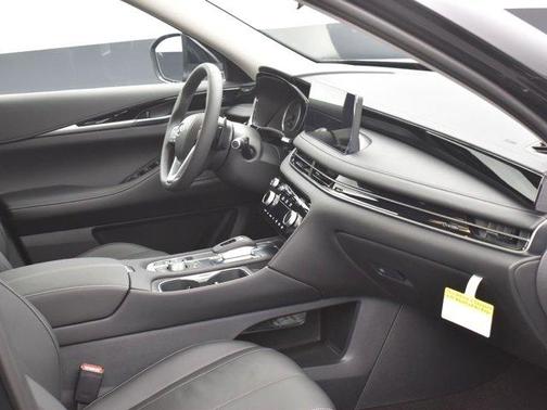 2025 INFINITI QX60 Pure