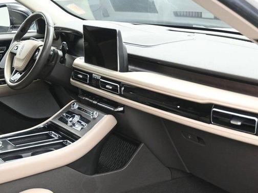 2022 Lincoln Aviator Reserve AWD
