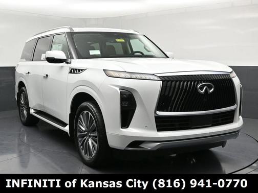 2026 INFINITI QX80 Luxe