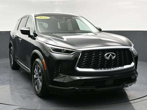 2025 INFINITI QX60 Pure