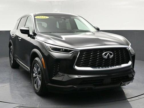 2025 INFINITI QX60 Pure