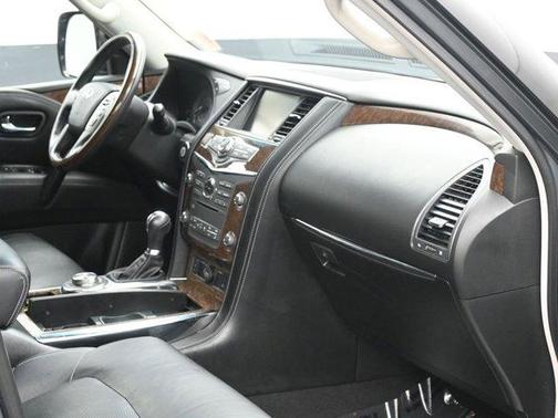 2016 INFINITI QX80 Base