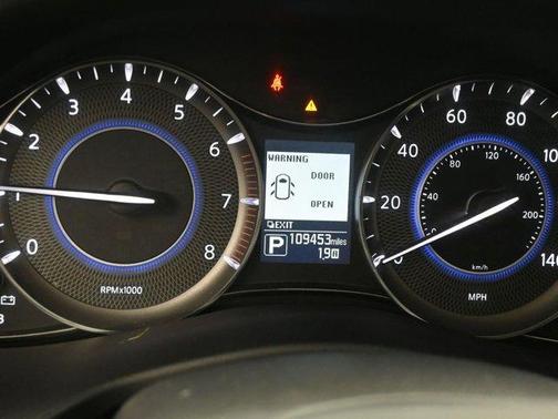 2016 INFINITI QX80 Base