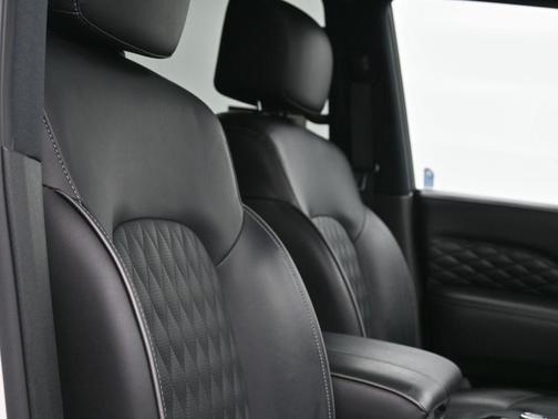 2022 INFINITI QX80 SENSORY