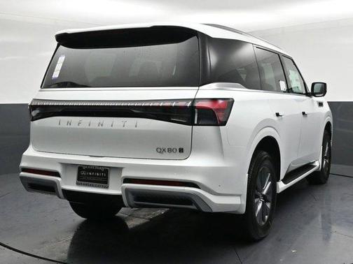 Radiant White 2026 INFINITI QX80 PURE