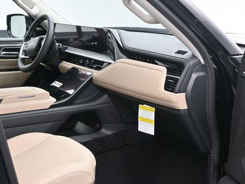 2026 INFINITI QX80 PURE