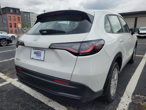 2025 Honda HR-V LX