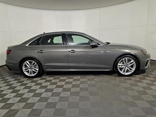 2024 Audi A4 45 S line Premium Plus