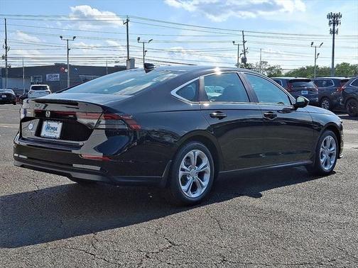 2025 Honda Accord LX 1.5T