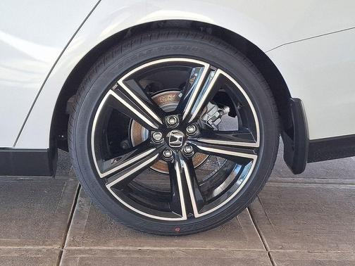 Platinum White Pearl 2026 Honda Accord Hybrid Sport