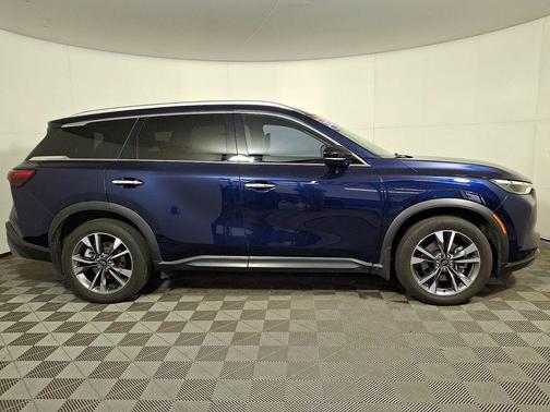 2022 INFINITI QX60 Luxe