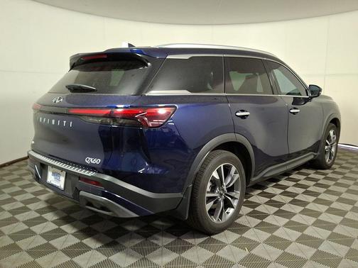 2022 INFINITI QX60 Luxe