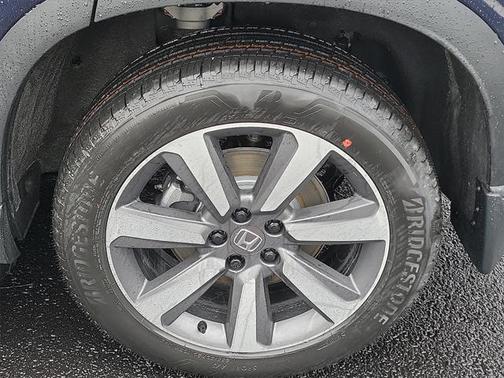 2025 Honda Pilot Touring 8-Passenger