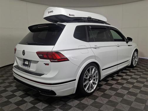 2022 Volkswagen Tiguan 2.0T SE R-Line Black 4MOTION