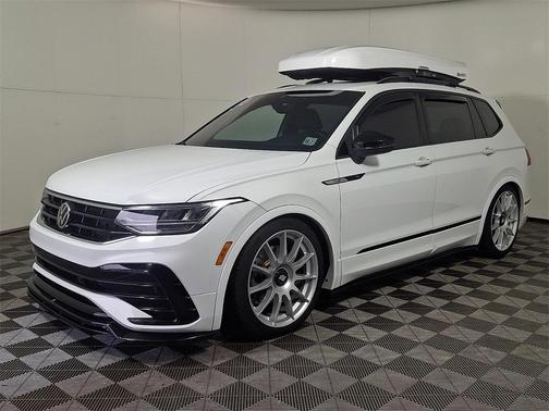 2022 Volkswagen Tiguan 2.0T SE R-Line Black 4MOTION