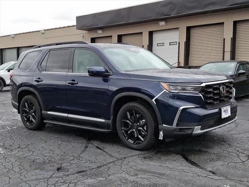 2025 Honda Pilot Touring 8-Passenger
