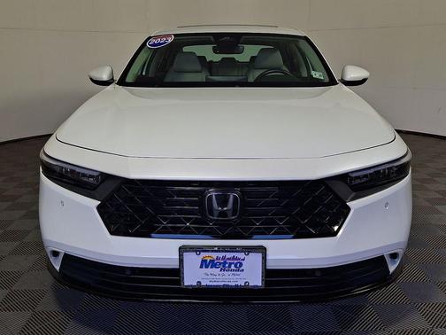 Platinum White Pearl 2023 Honda Accord Hybrid