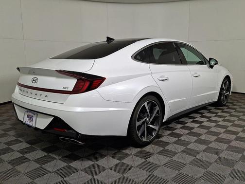 2022 Hyundai SONATA SEL Plus