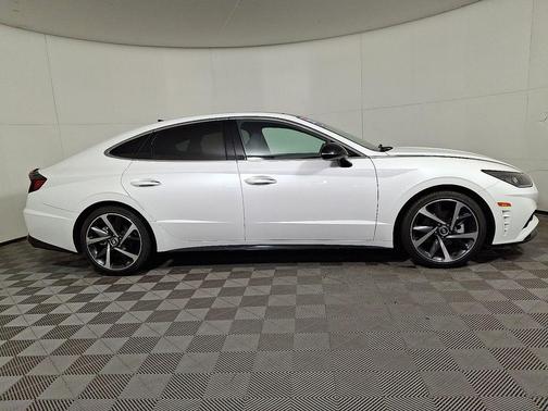 2022 Hyundai SONATA SEL Plus