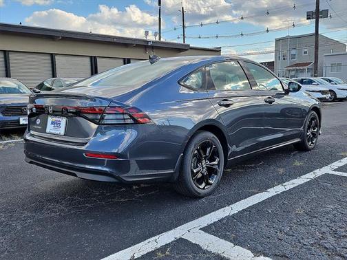 2025 Honda Accord Sport SE 1.5T