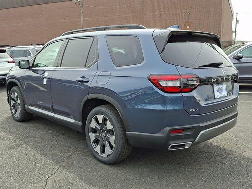 Smoke Blue Pearl 2026 Honda Pilot Elite