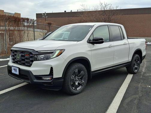 Platinum White Pearl 2026 Honda Ridgeline TrailSport