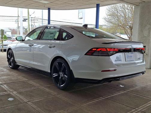 Platinum White Pearl 2026 Honda Accord Hybrid Sport-L