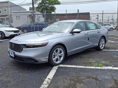 2025 Honda Accord LX 1.5T