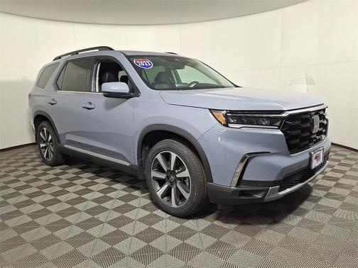 2023 Honda Pilot Touring 8-Passenger