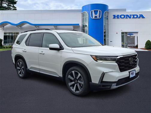 2025 Honda Pilot Touring 8-Passenger