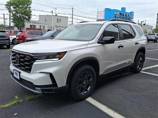 2025 Honda Pilot TrailSport