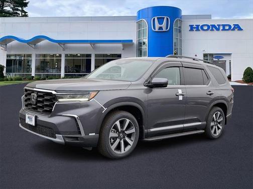 2025 Honda Pilot Touring 8-Passenger
