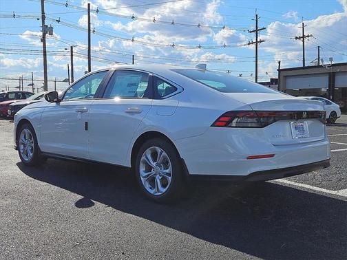 2025 Honda Accord LX 1.5T