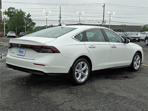 2025 Honda Accord LX 1.5T