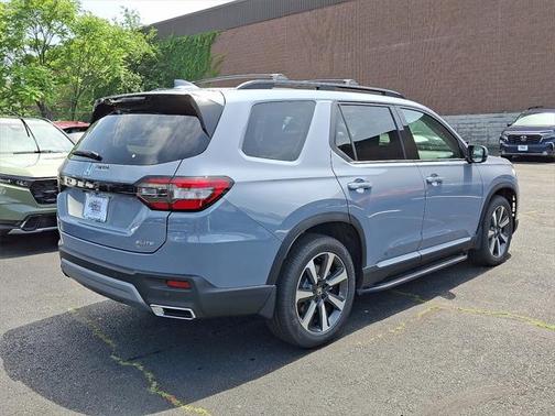 2025 Honda Pilot Elite