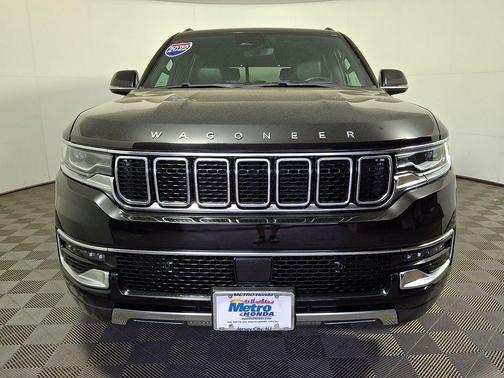 Diamond Black Crystal Pearlcoat 2022 Jeep Wagoneer Series III 4x4